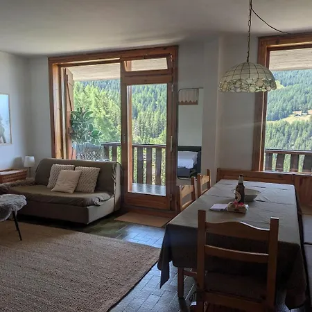 Charming 1br - Mont Blanc Views Pila (Valle d'Aosta)